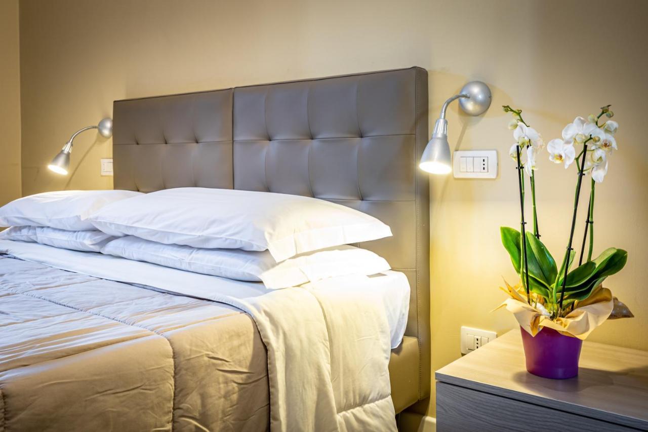 Residenza Fanti Hotel Firenze Bagian luar foto