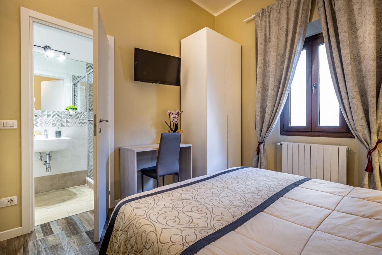 Residenza Fanti Hotel Firenze Bagian luar foto